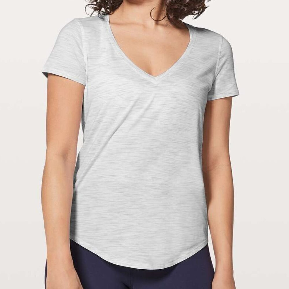 Lululemon Love Tee Pima Cotton  V Neck Short Sleeve Size 2